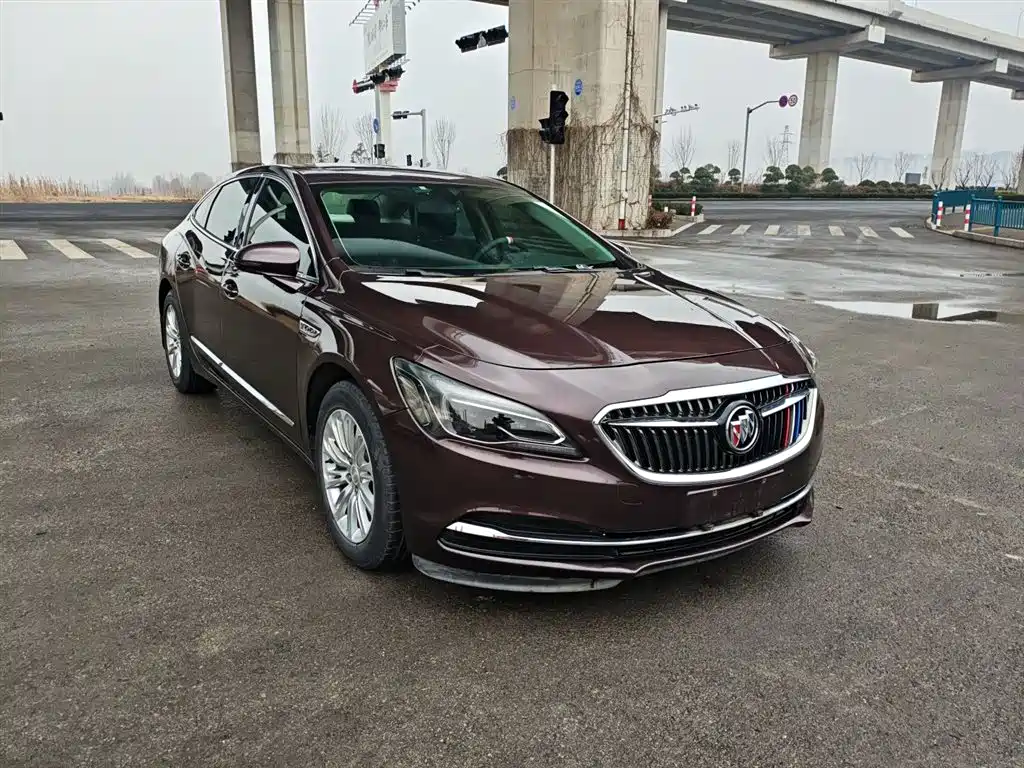 Buick LaCrosse 2018 Model 20T Elite Edition фото 4