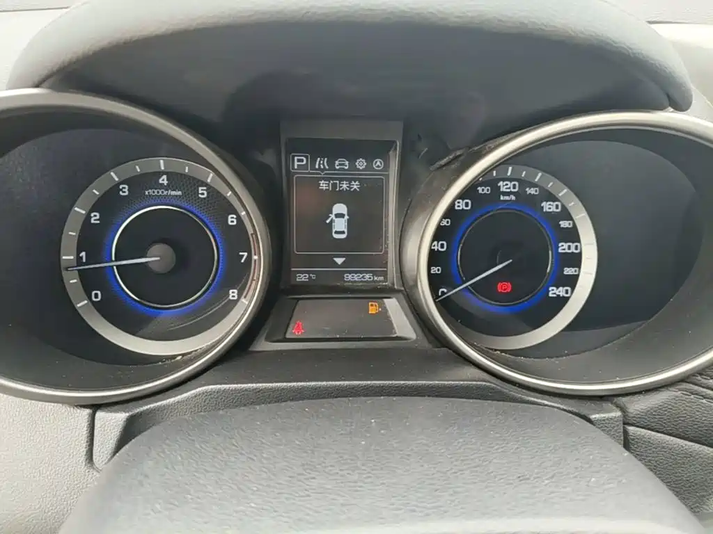 Фото 12 - Changan CS35