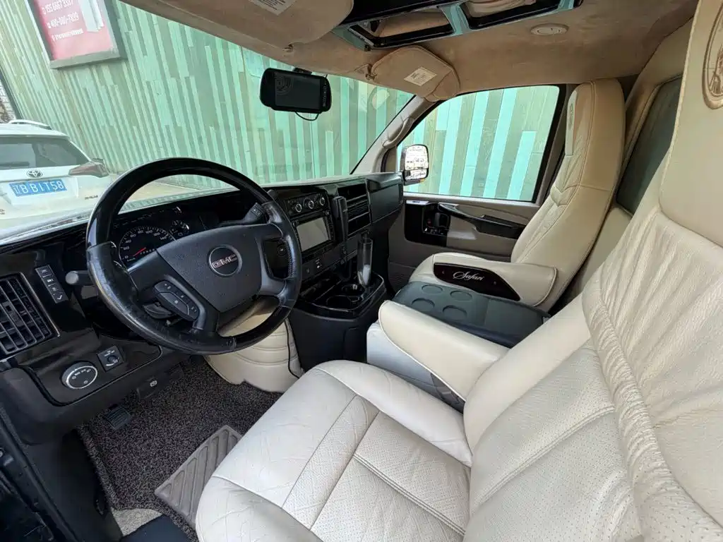 GMC Savana 2015 2013 6.0L 2500S Sport Edition 7-seater