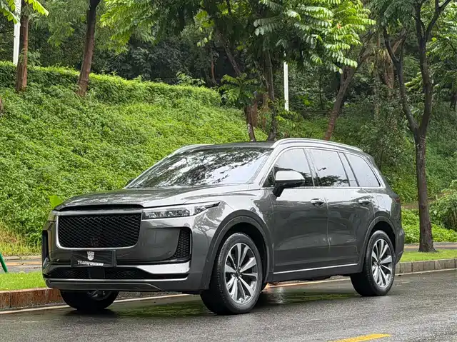 Li Auto Li ONE 2020 Extended Range 6-seater