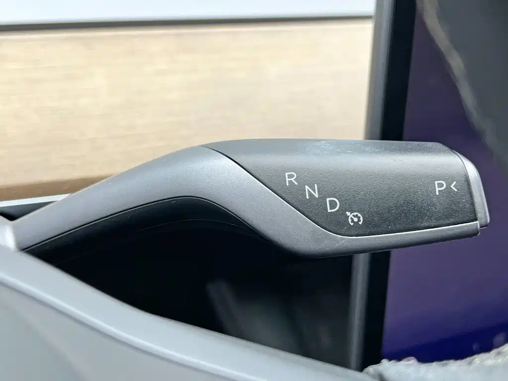 Фото 18 - Tesla Model 3