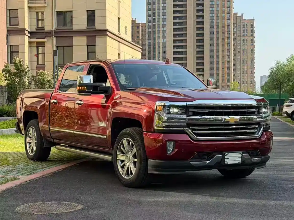 Chevrolet Silverado 2017 6.2L HighCountry Highland Edition фото 2