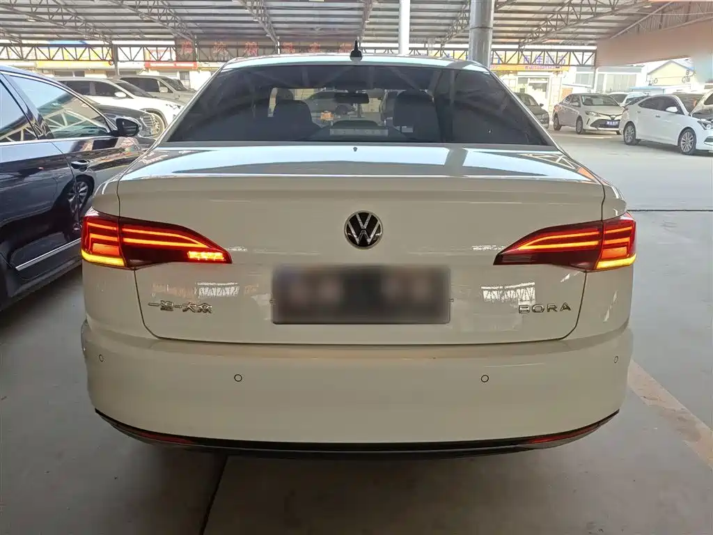 Volkswagen Bora 2021 1.5L Automatic Elite Smart Edition фото 4