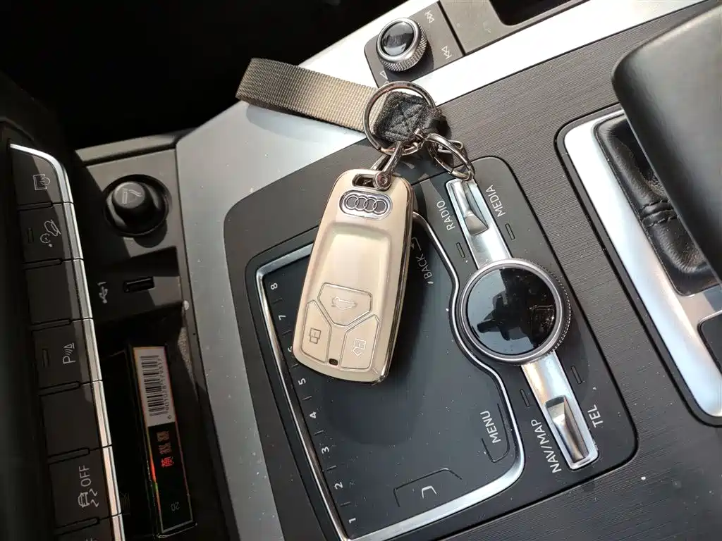 Audi Q5L 2018 40 TFSI Prestige Fashion (China V) фото 9