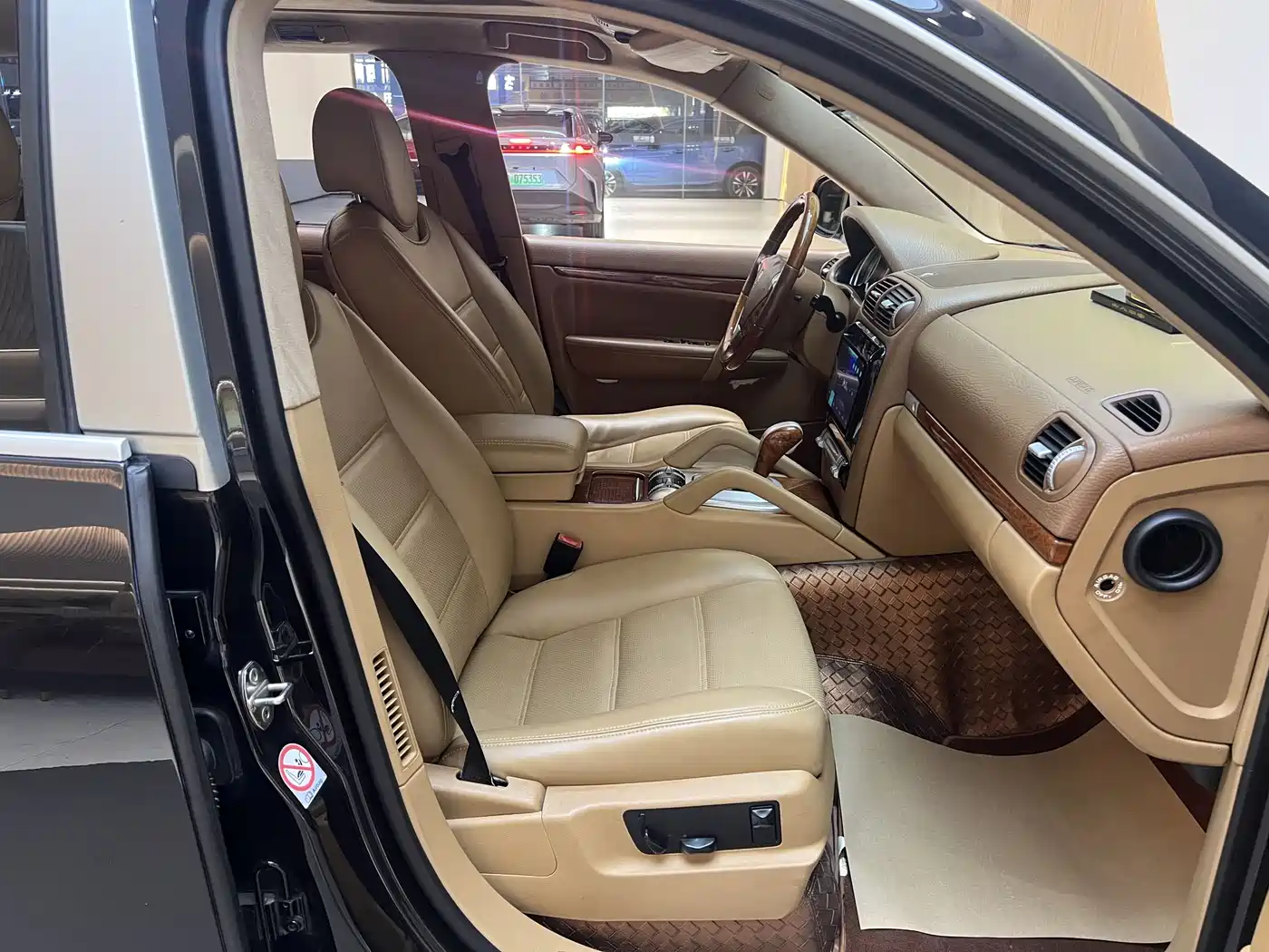 Porsche Cayenne 2006 Cayenne S 4.5L AT фото 14