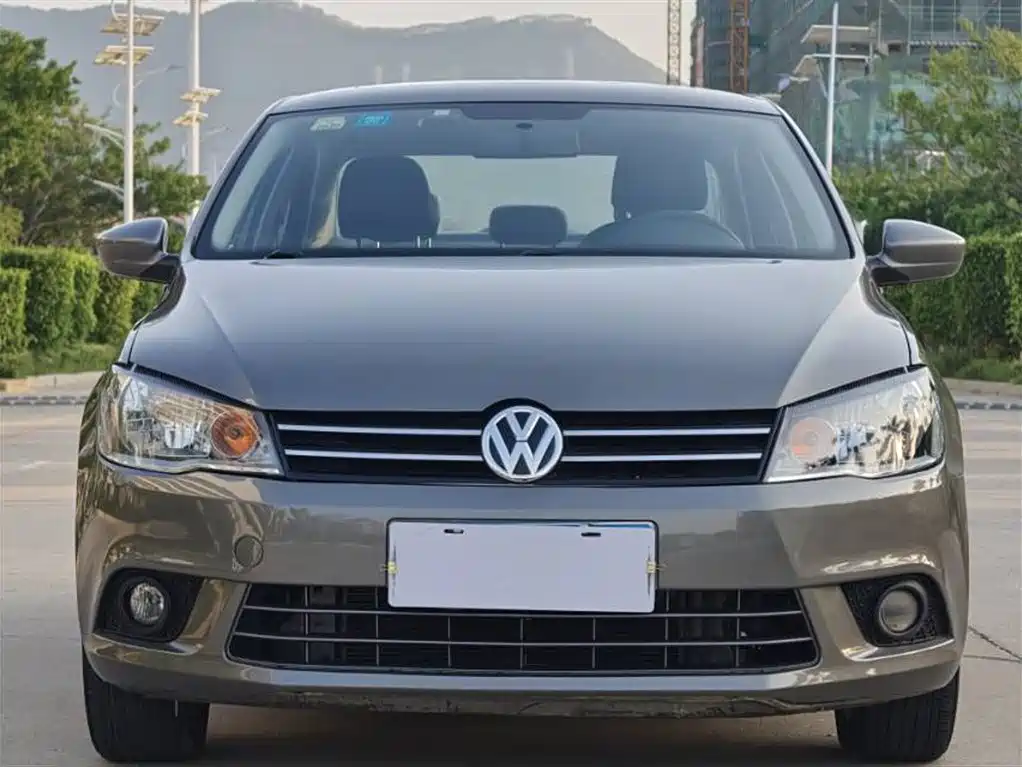 Volkswagen Jetta 2015 1.6L Auto Comfort фото 3