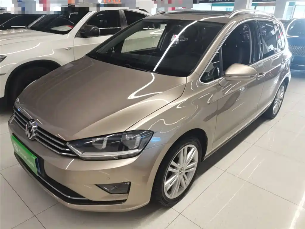 Volkswagen Golf Sportsvan 2018 230TSI Automatic Luxury фото 2