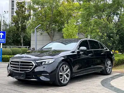 Mercedes-Benz E