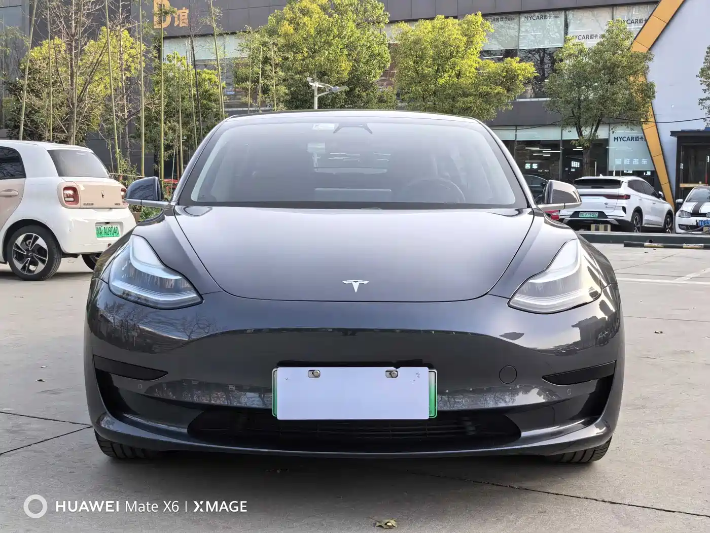 TESLA MODEL 3