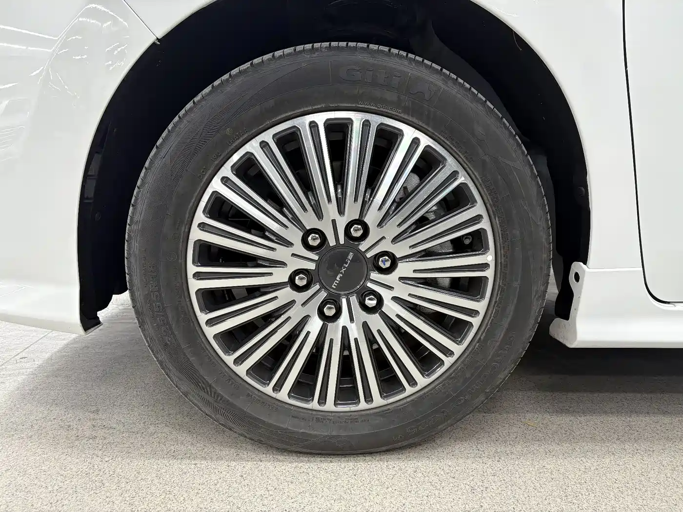 SAIC Maxus Maxus G10 2025 MAX 2.0T Automatic Flagship Edition Gasoline 7-Seater фото 25