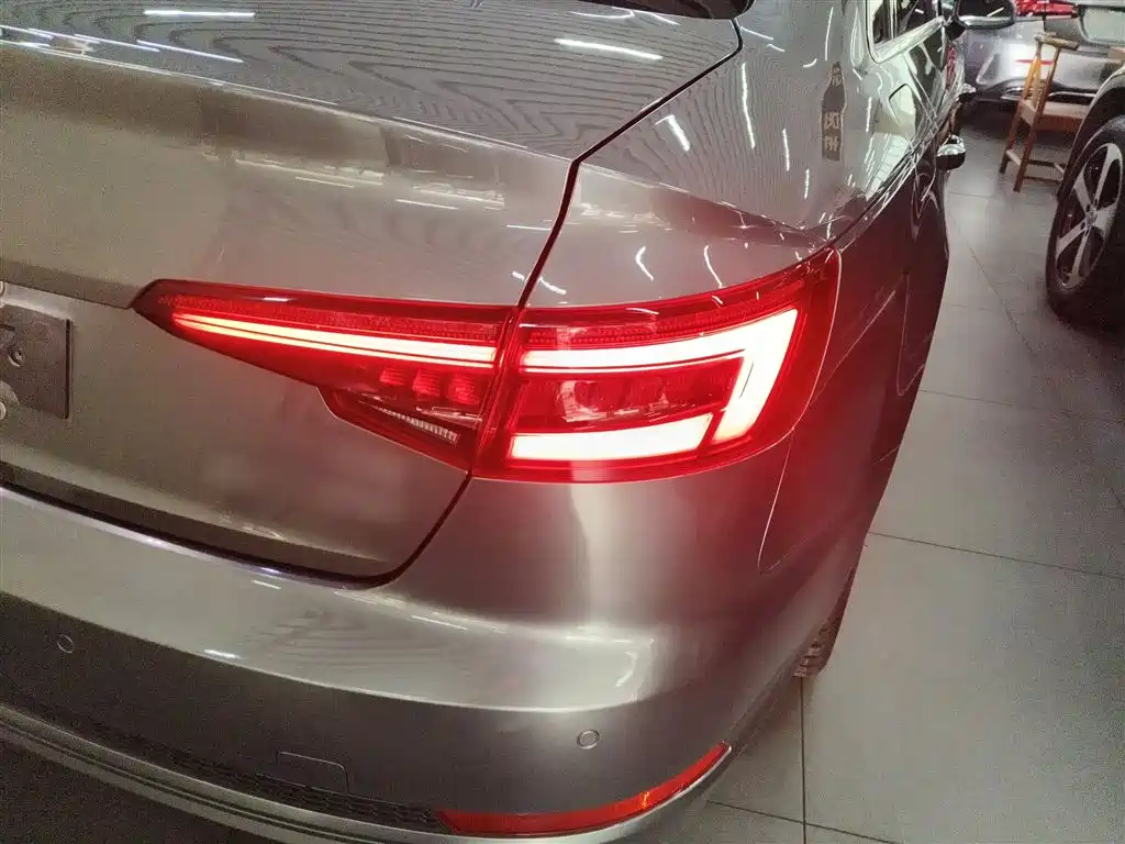 Audi A4L 2018 30th Anniversary 40 TFSI Fashion фото 24