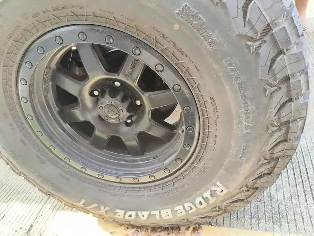 Photo 7 - Jeep Wrangler