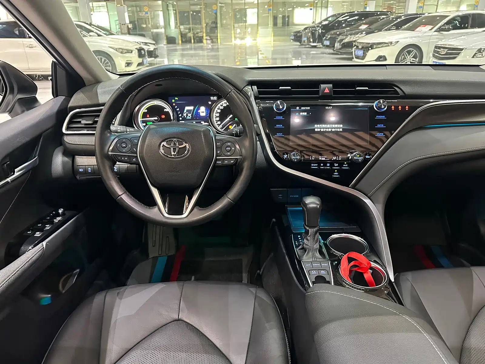 Photo 11 - Toyota Camry