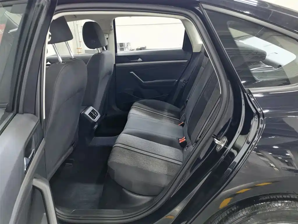 Volkswagen Lavida 2022 1.5L Auto Trend Edition фото 15