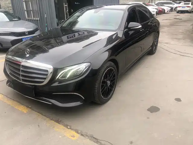 MERCEDES-BENZ E CLASS