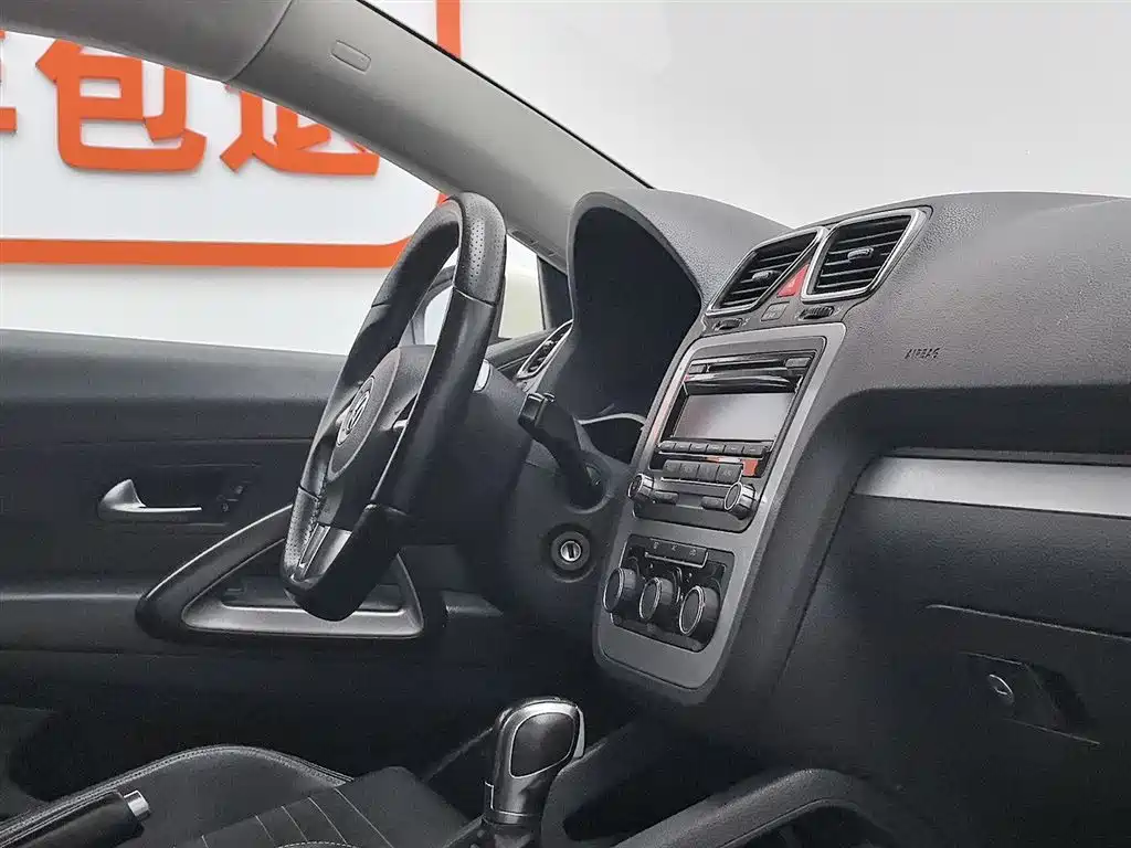 Volkswagen Scirocco 2011 1.4TSI Single Turbo Style Edition фото 22