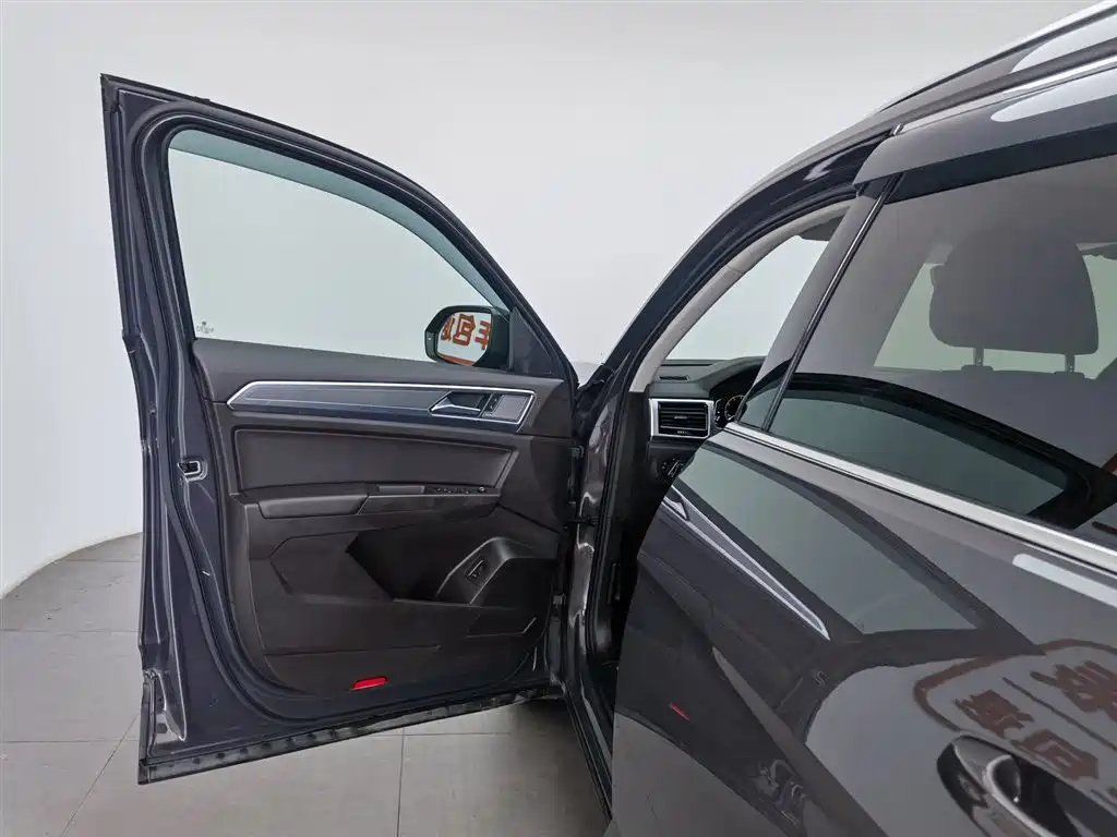 Volkswagen Teramont 2020 Facelift 330TSI 2WD Luxury фото 8