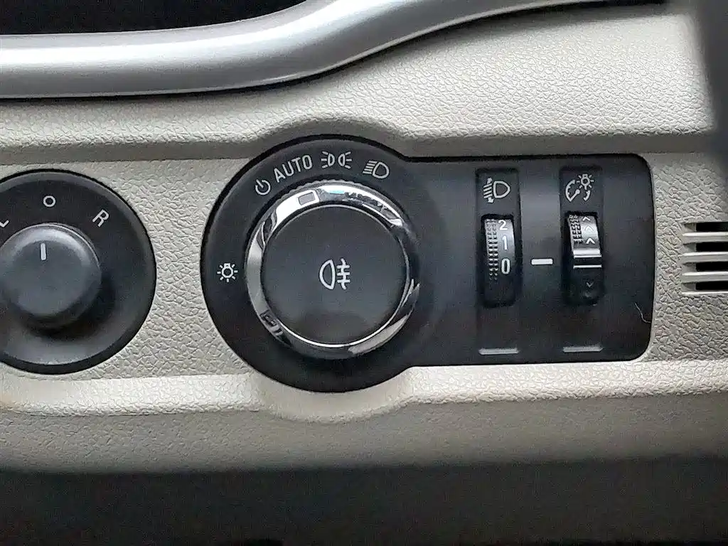 Buick Excelle 2019 15T DCT Connected Elite (China V) фото 21