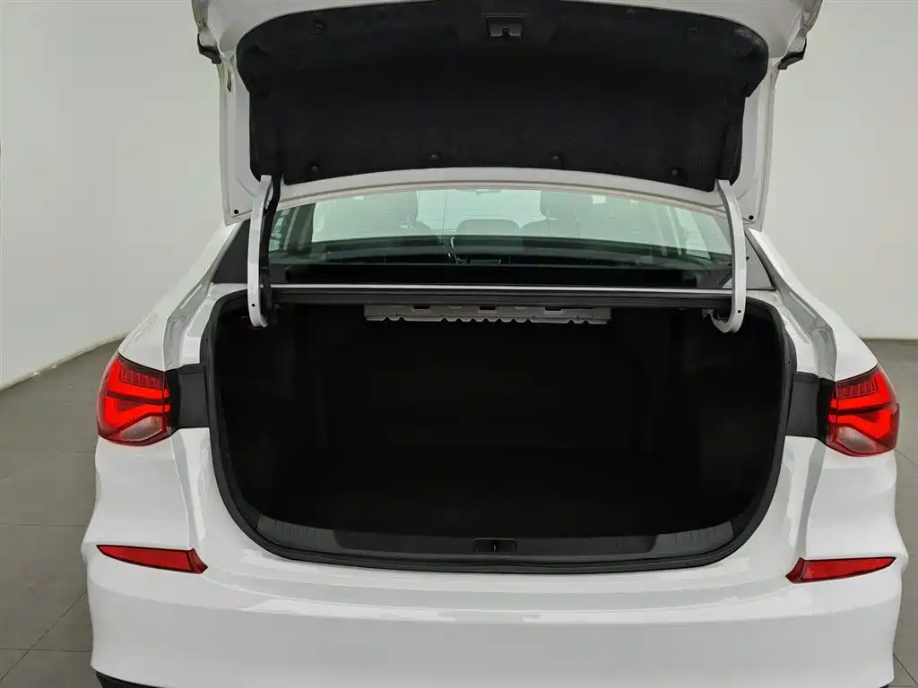 Chevrolet Monza 2022 320 Automatic Enjoyment Sunroof Edition фото 16