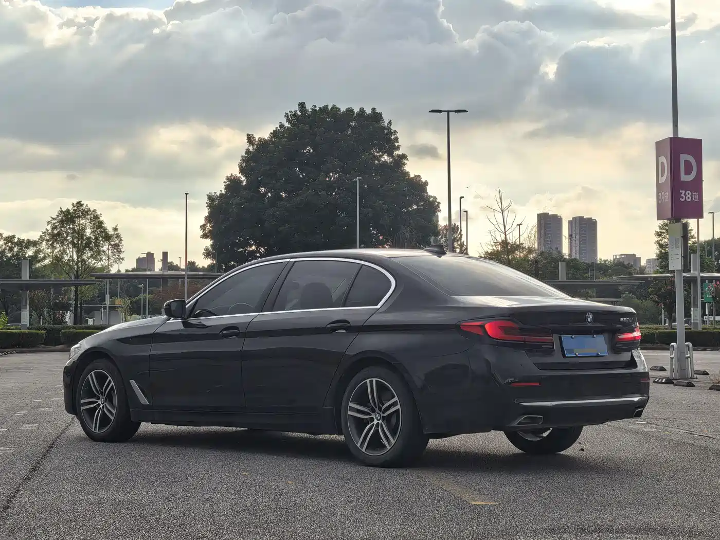 Фото 5 - BMW 5 Series