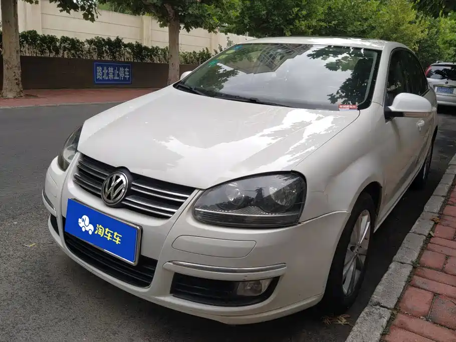 Volkswagen Sagitar 2012 2011 1.4TSI Auto Luxury
