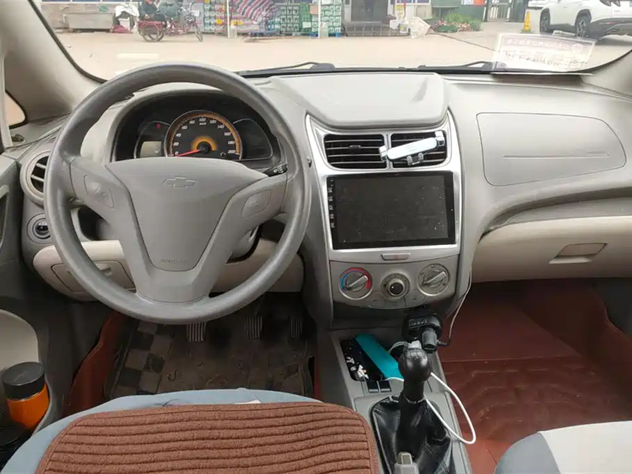 Chevrolet Sail 2011 Sedan 1.4L Manual Happiness Edition фото 12