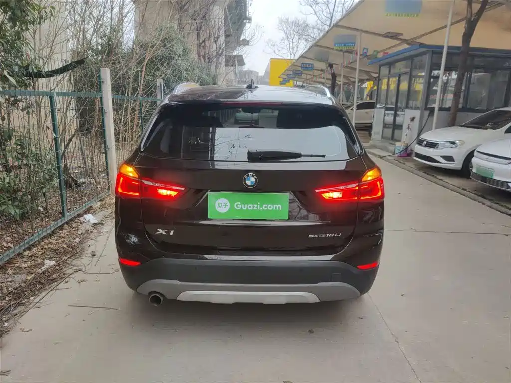BMW X1 2019 sDrive18Li Premium Model фото 4