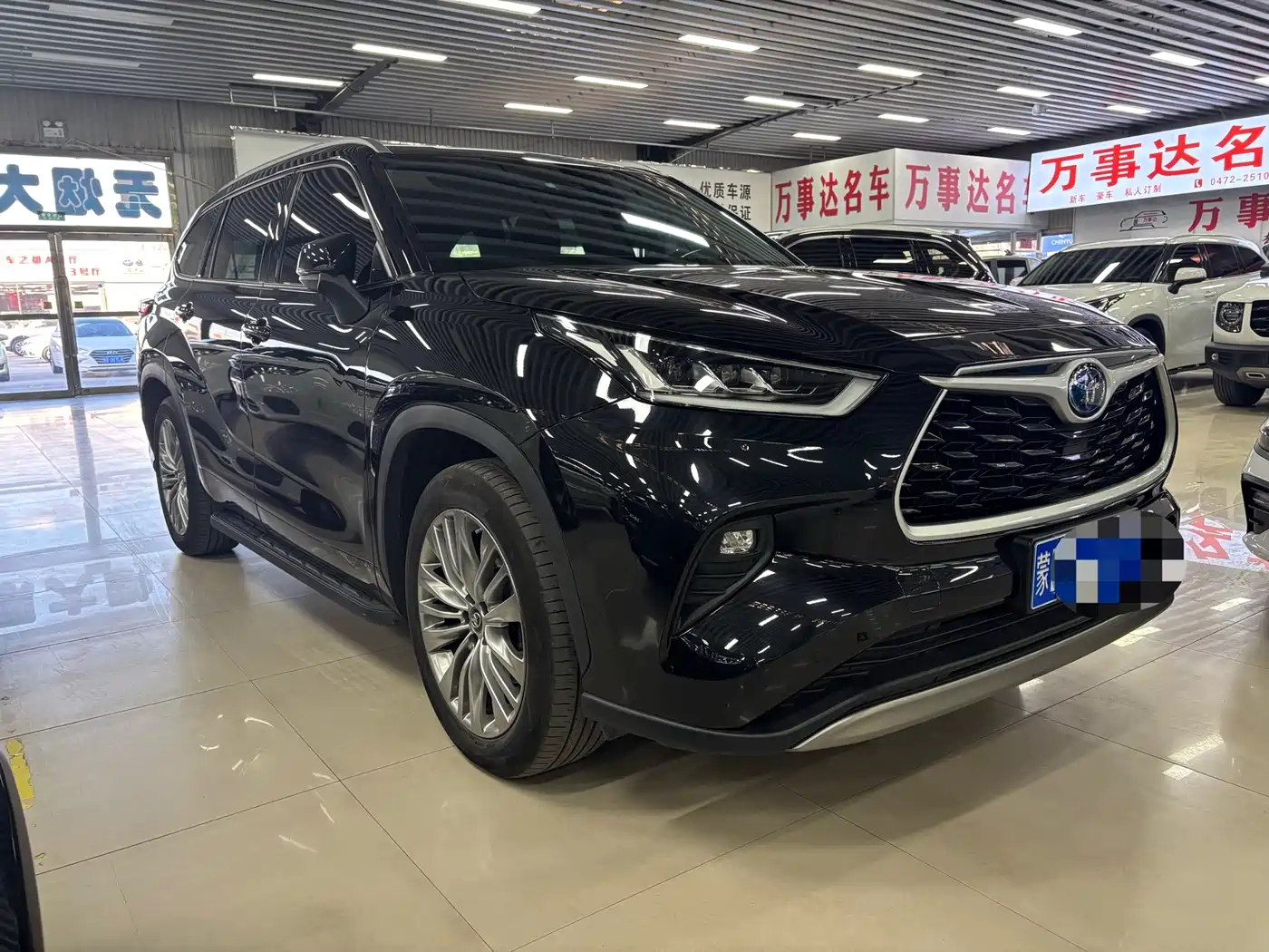 TOYOTA HIGHLANDER