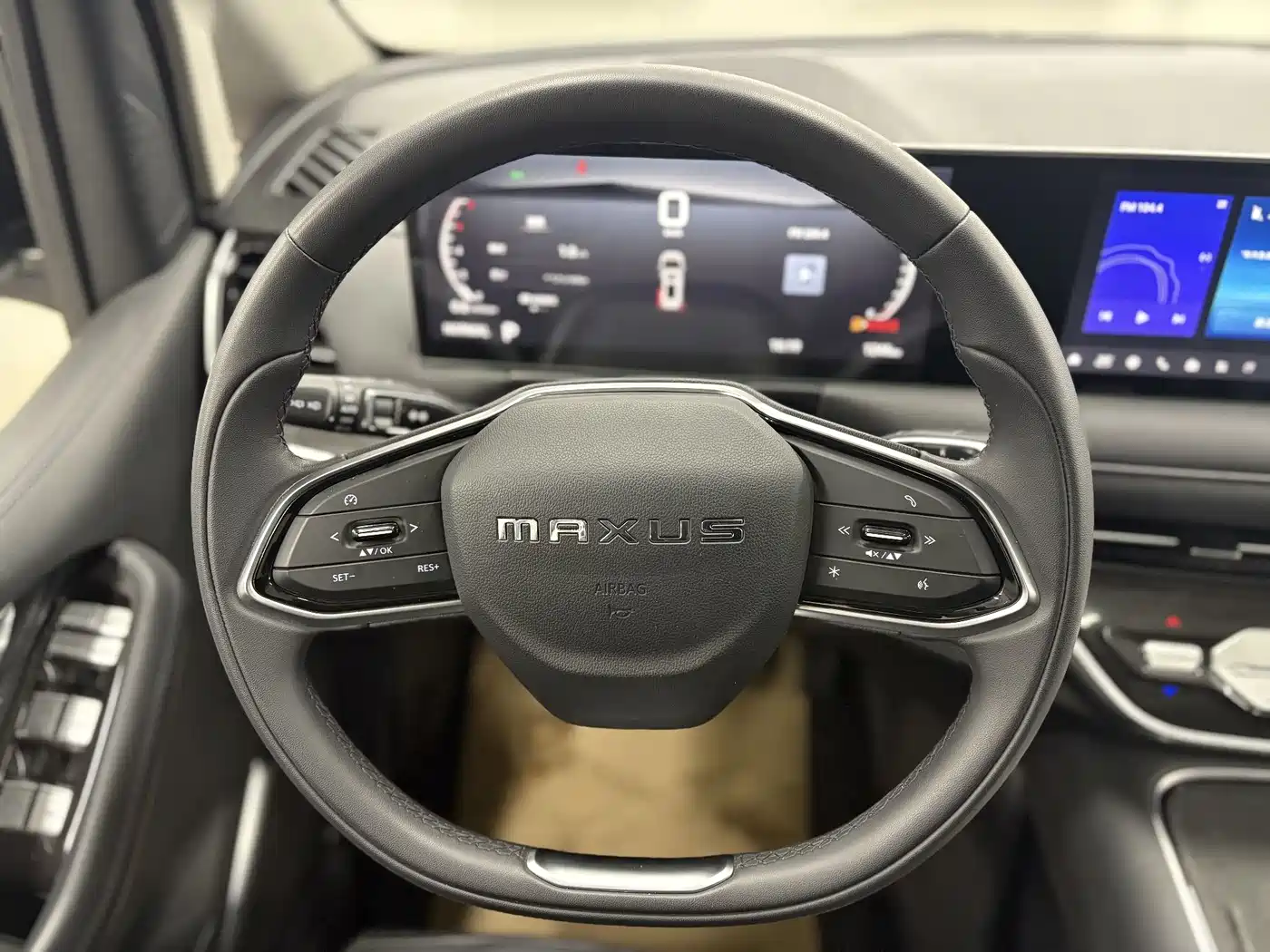 SAIC Maxus Maxus G10 2025 MAX 2.0T Automatic Flagship Edition Gasoline 7-Seater фото 8
