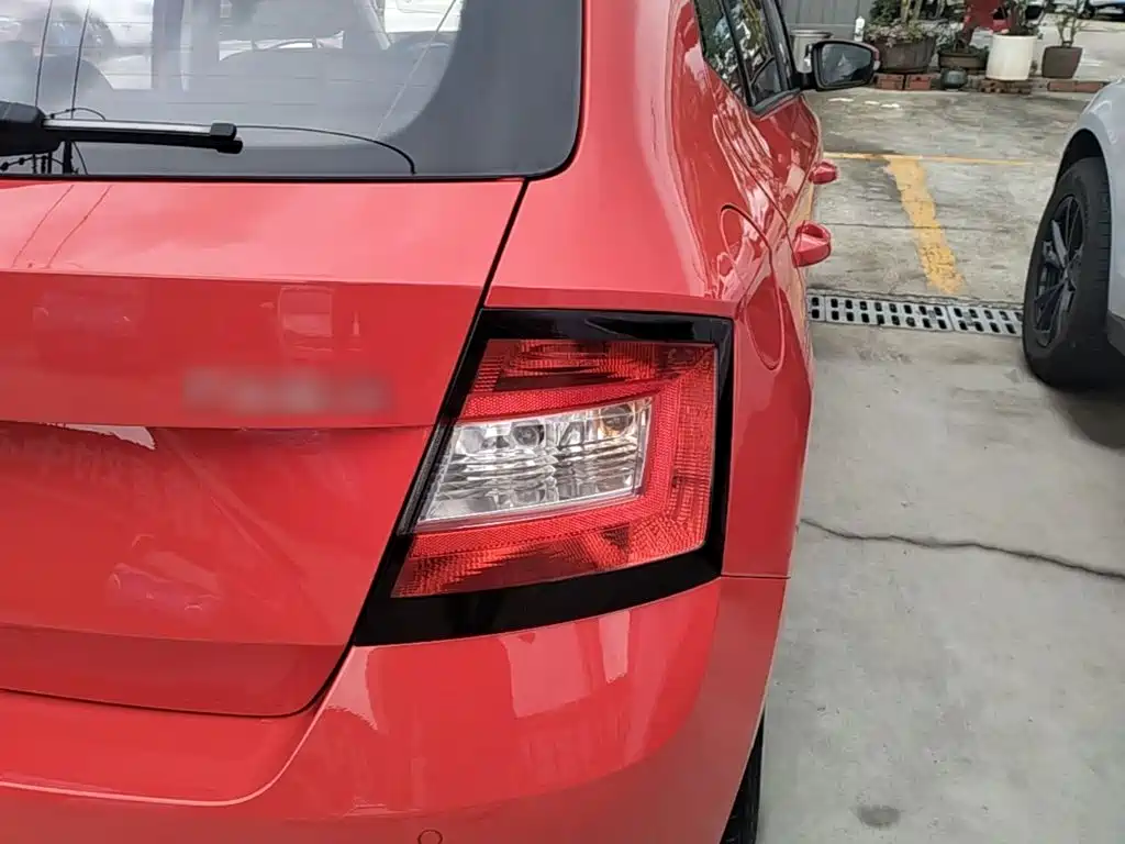 صورة 8 - Škoda Fabia