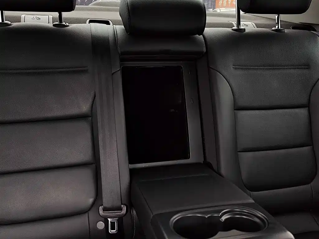 Volkswagen Sagitar 2018 1.6L Automatic Comfort фото 13