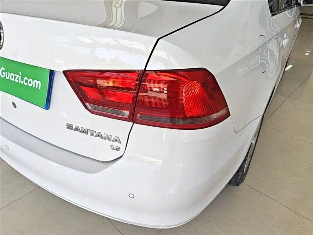 Volkswagen Santana 2015 1.6L Automatic Comfort Edition фото 8