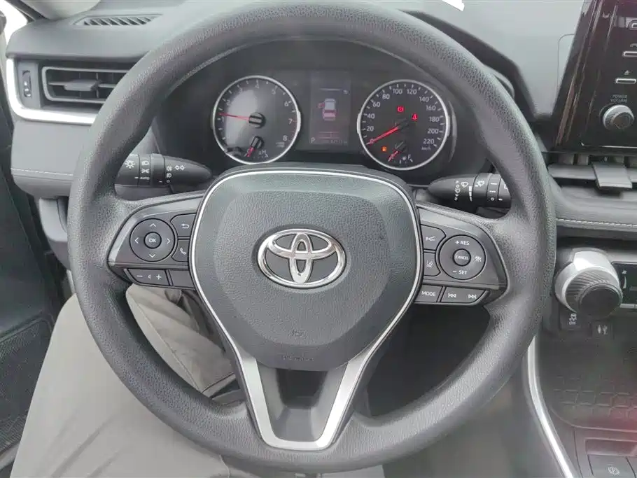 Toyota RAV4 Rongfang 2020 2.0L CVT 2WD Urban Edition фото 15