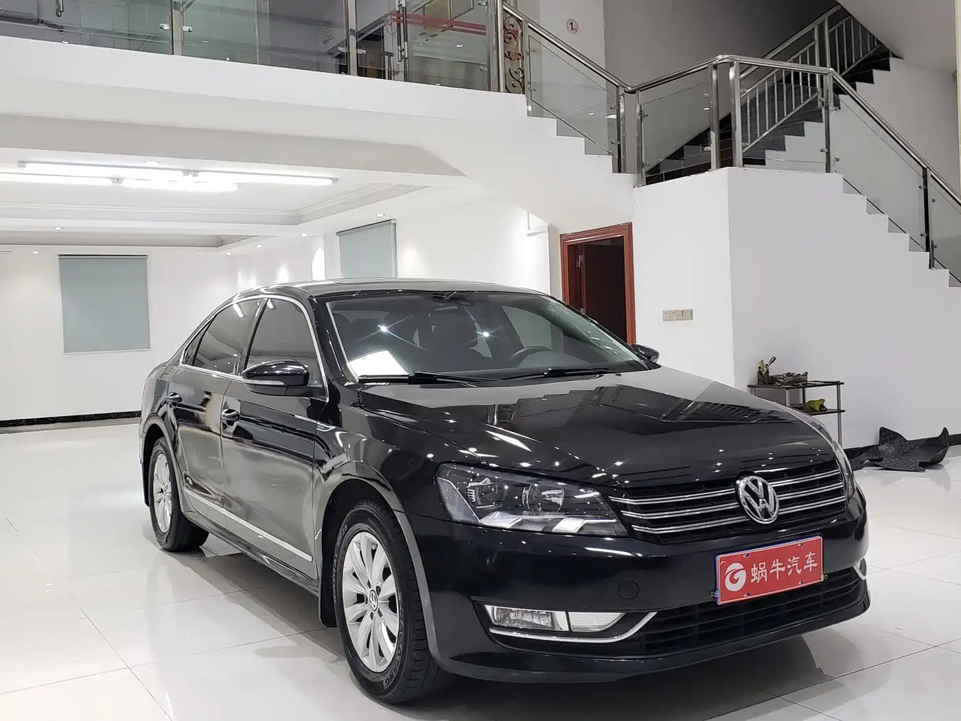 Volkswagen Passat 2015 1.4TSI DSG Prestige Edition фото 3