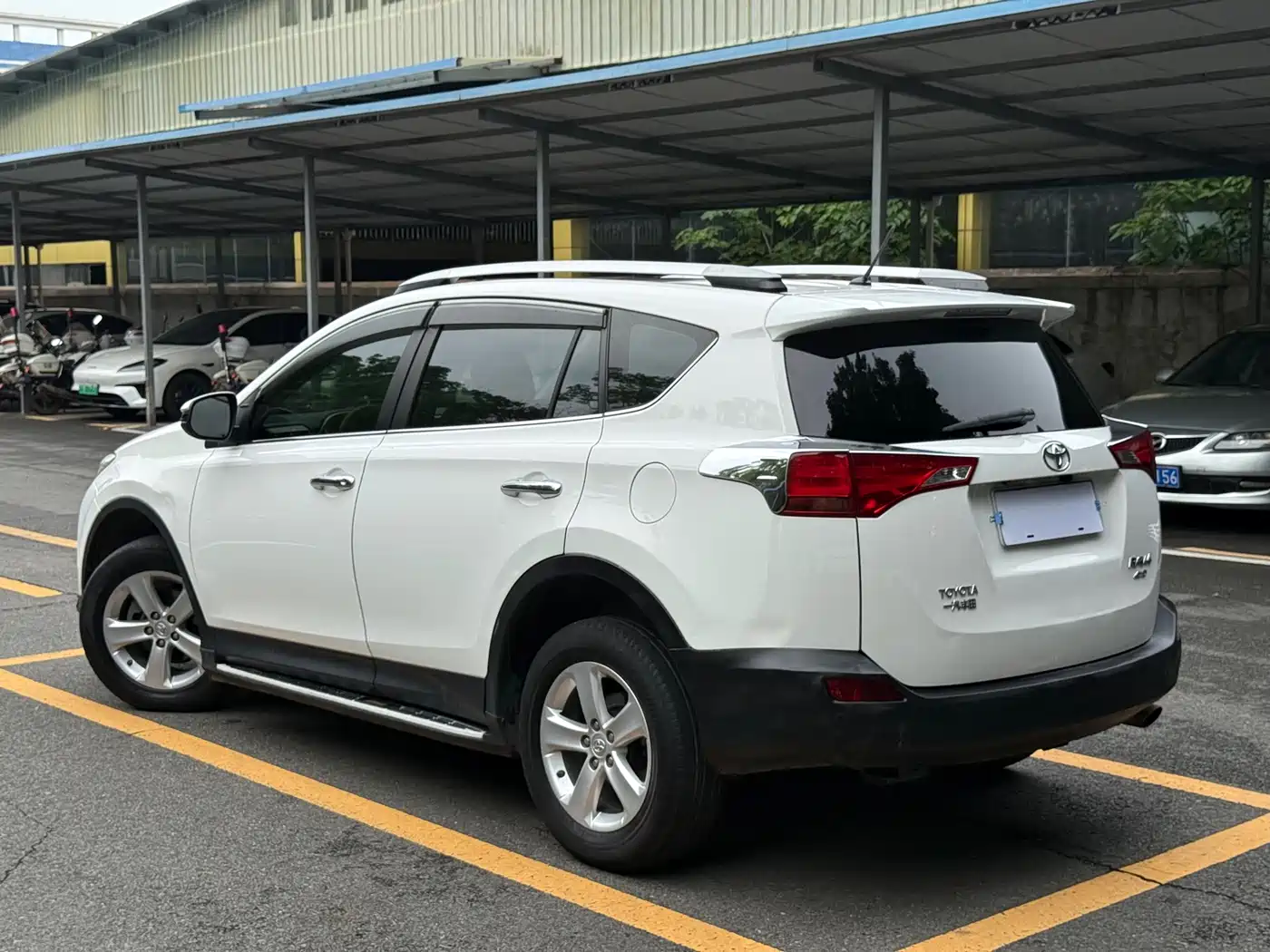 Toyota RAV4 Rongfang 2013 2.5L Auto 4WD Elite фото 6
