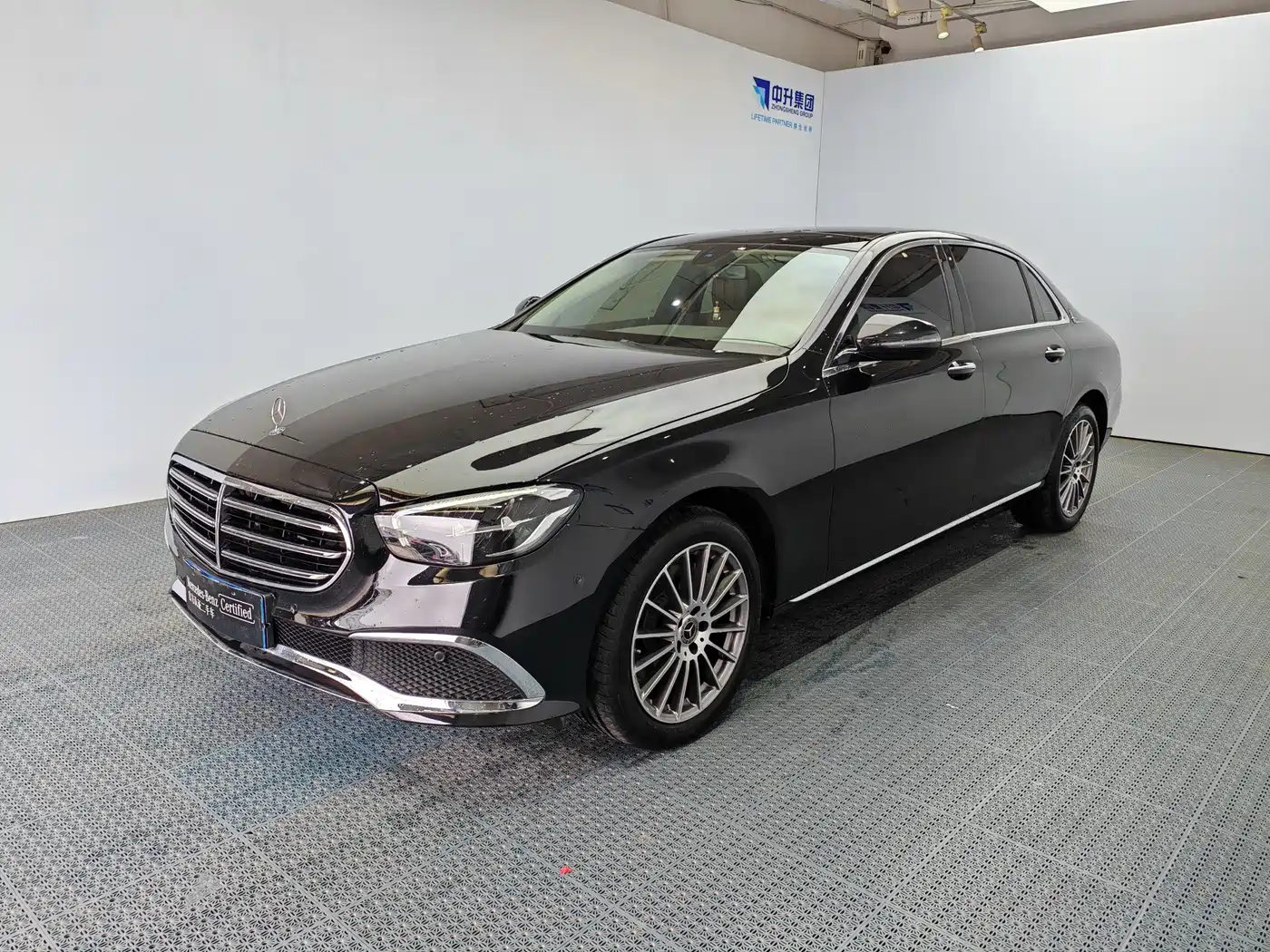 Mercedes-Benz E-Class 2023 E 260 L