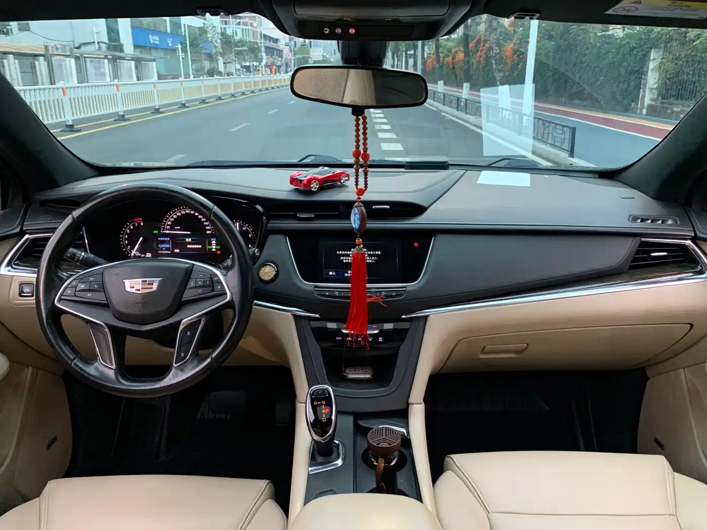 Cadillac XT5 2016 25T Technology Model фото 6
