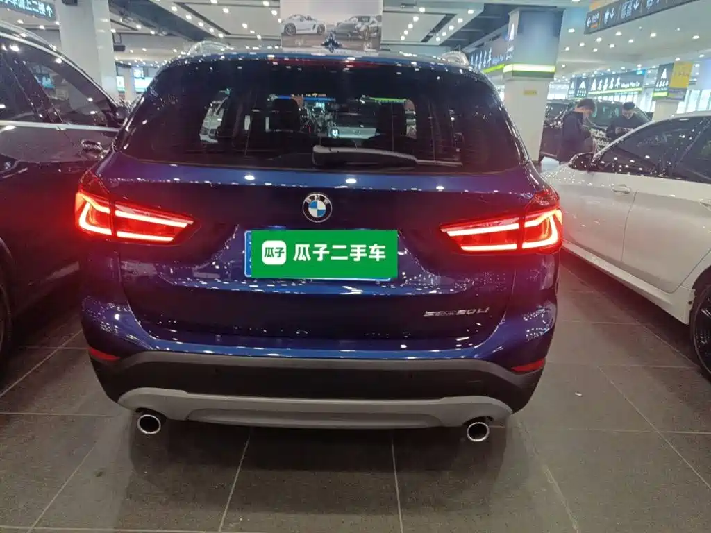 BMW X1 2019 sDrive20Li Leading Model фото 4
