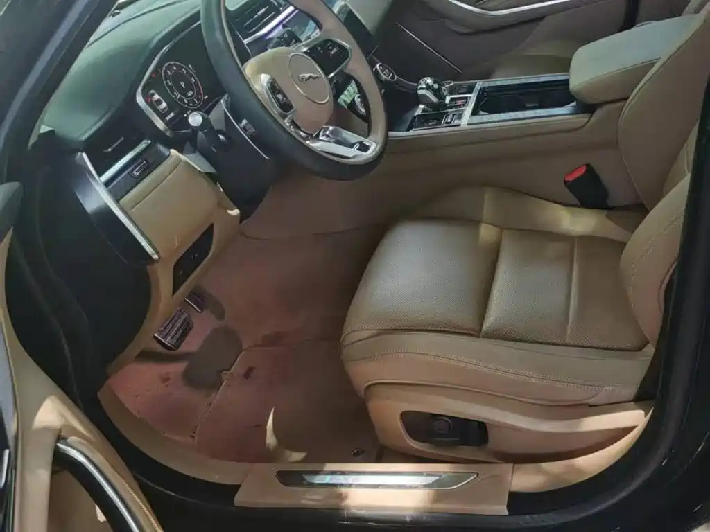 Jaguar XFL 2025 2025 2.0T P250 FWD Luxury Edition