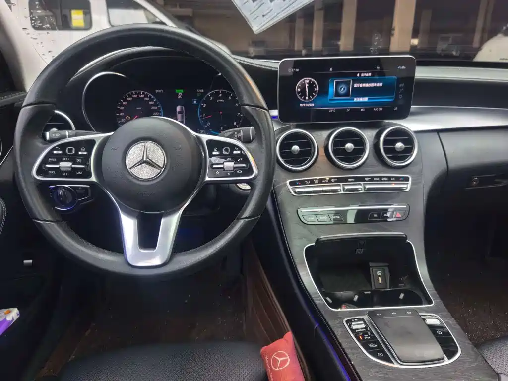 Photo 5 - Mercedes-Benz C-Class