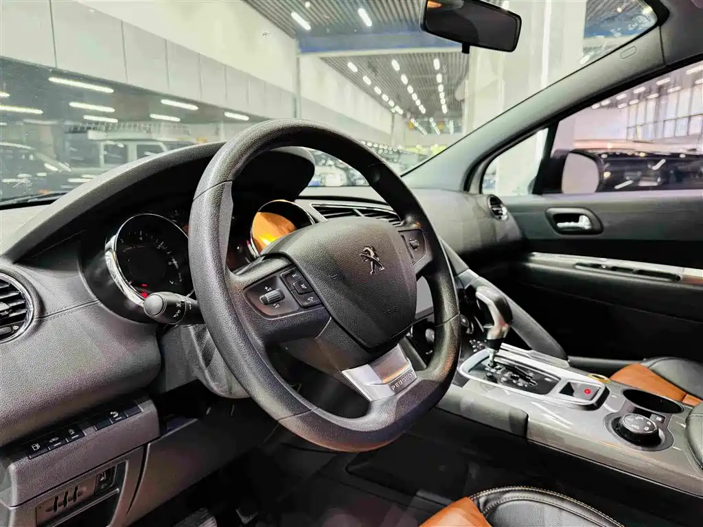 Peugeot 3008 2017 2016 1.6THP Automatic Classic Edition