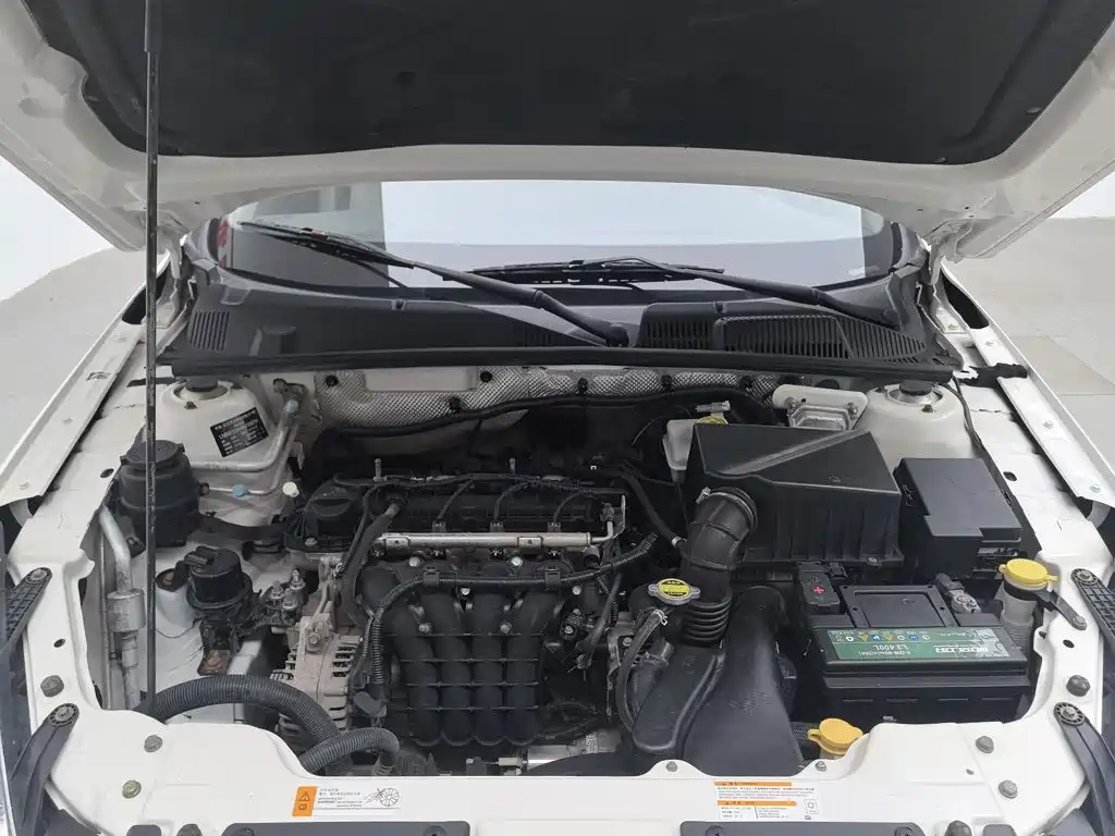 Фото 6 - BAIC Senova D50