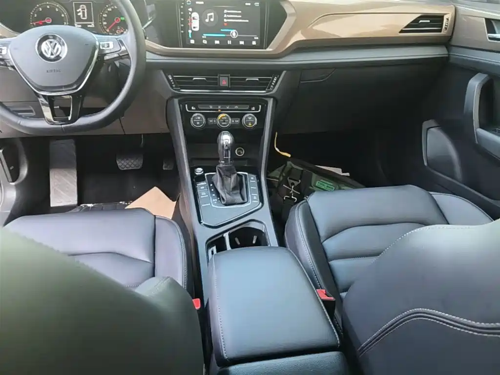 Volkswagen Tharu 2020 280TSI 2WD Comfort Edition China VI фото 14