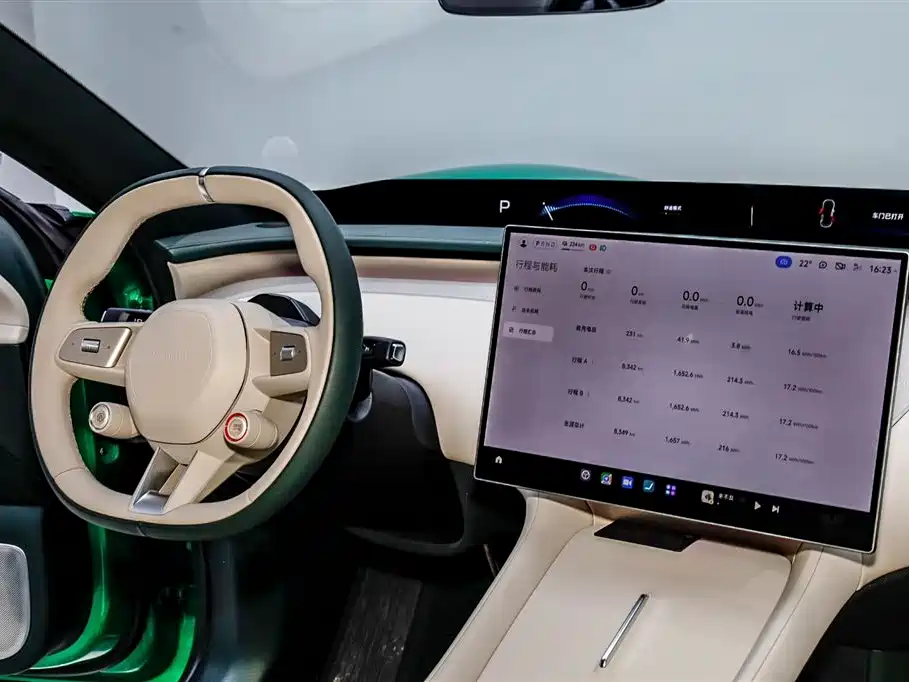 Xiaomi Auto Xiaomi YU7 2025 Extended Range RWD Edition фото 28