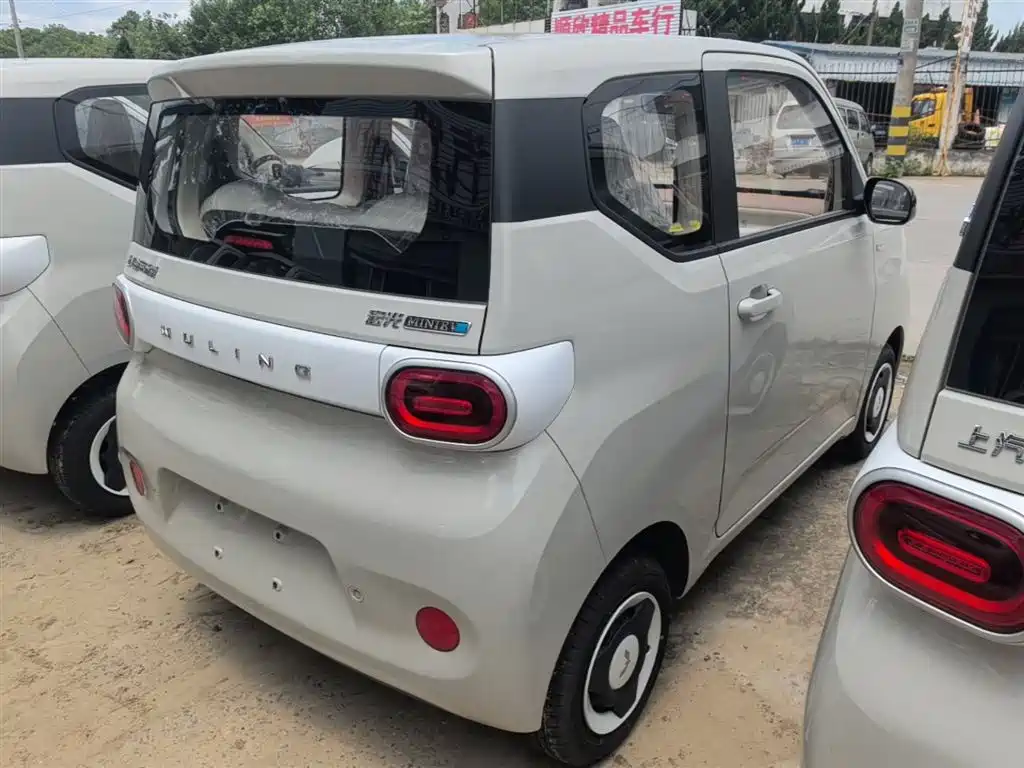 Wuling Motors Hongguang MINIEV 2026 2024 3rd Generation 215km Youth Edition