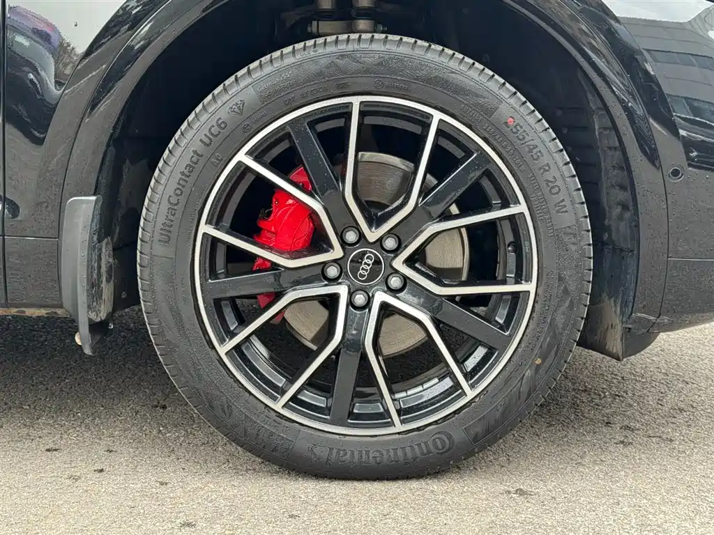 Audi Q5L 2024 Model 45 TFSI Luxury Dynamic фото 4