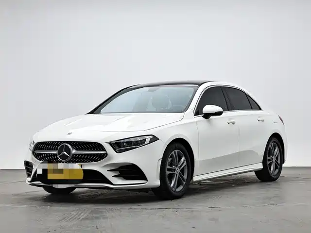 Mercedes-Benz A A 180 L, спортивный седан