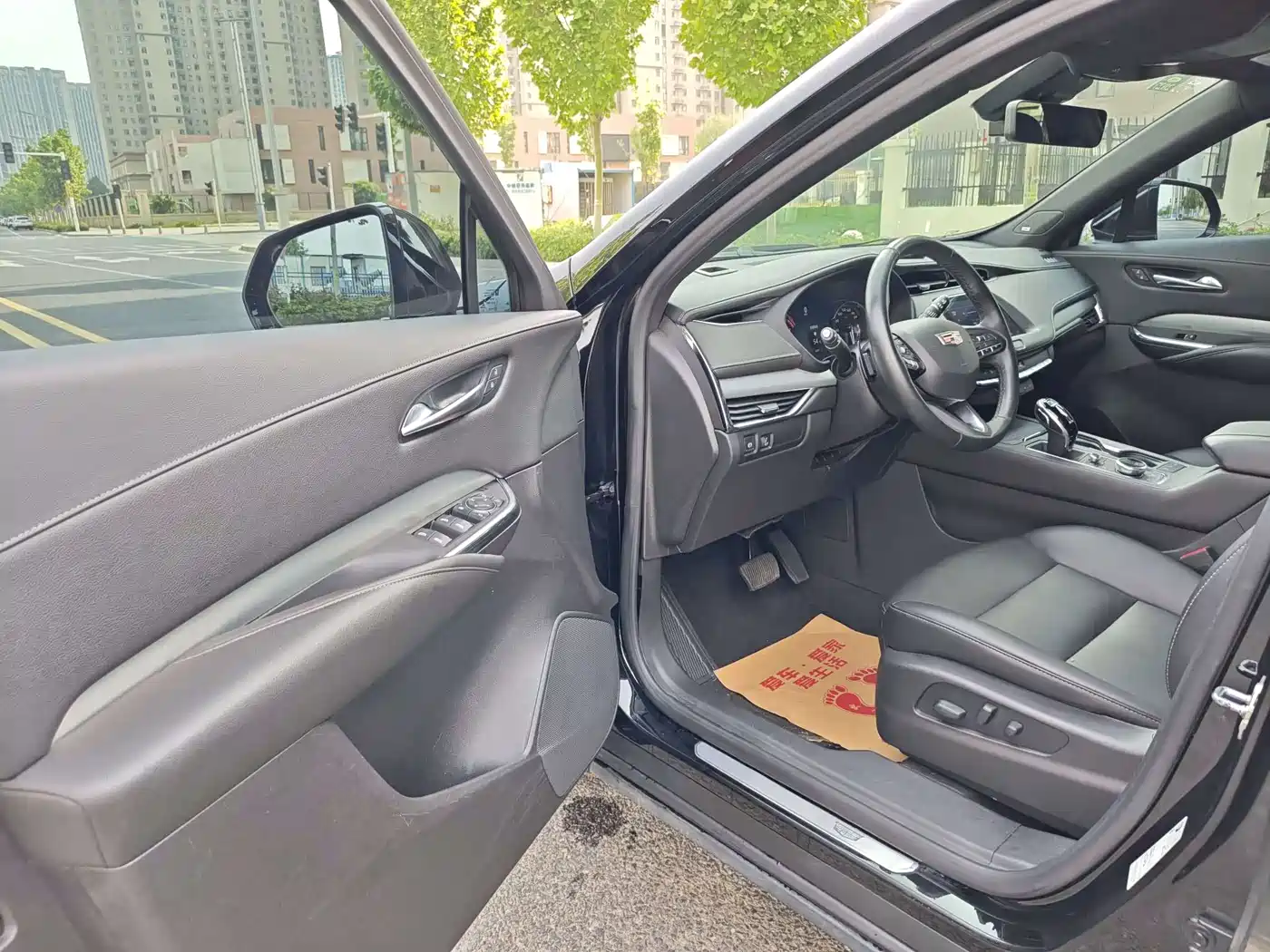 CADILLAC XT4