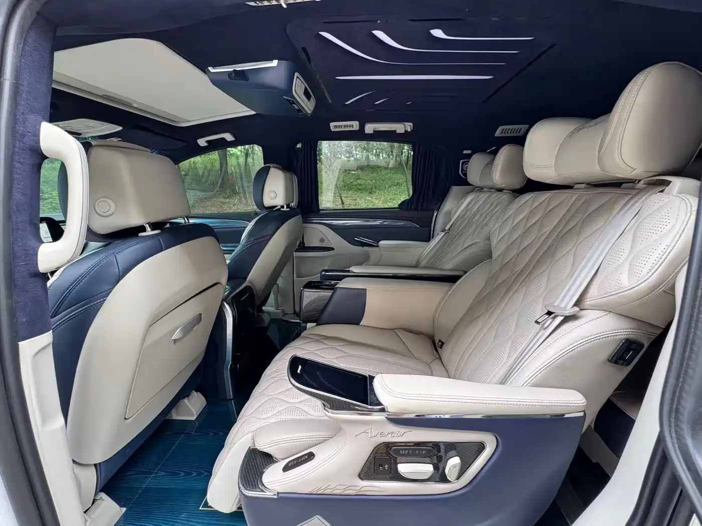 Buick GL8 2020 Model ES Landglory 653T Comfort фото 7