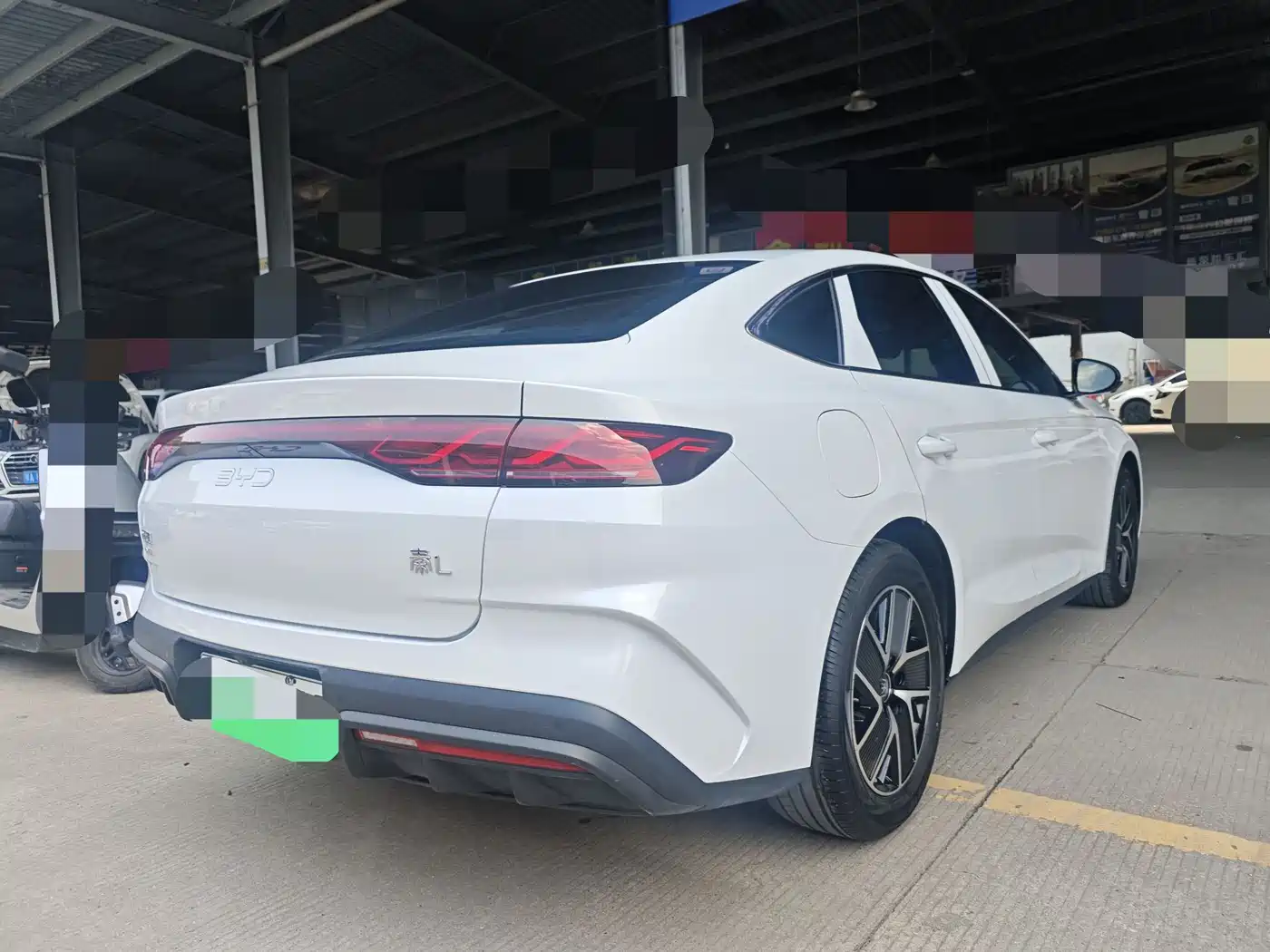 BYD Qin L 2024 DM-i 80KM Superior фото 7